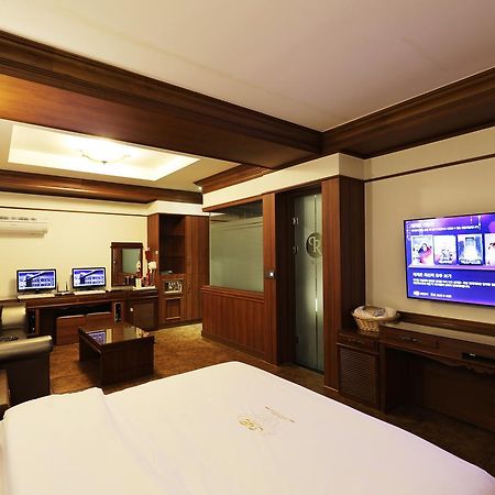 Bucheon Sr Hotel Экстерьер фото