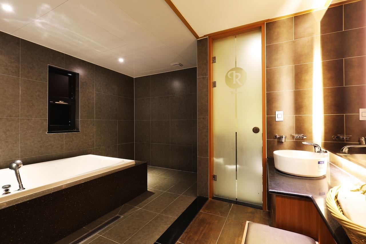 Bucheon Sr Hotel Экстерьер фото