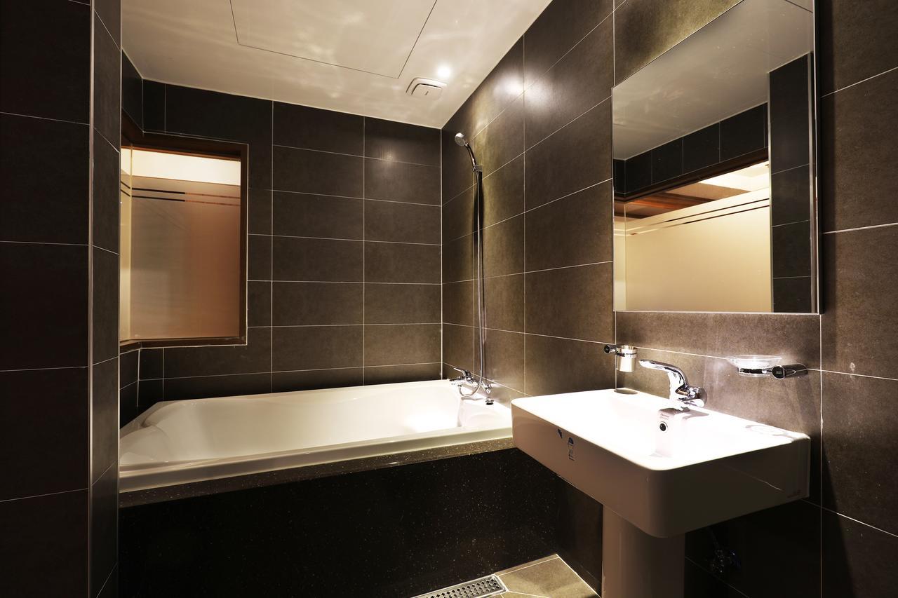 Bucheon Sr Hotel Экстерьер фото
